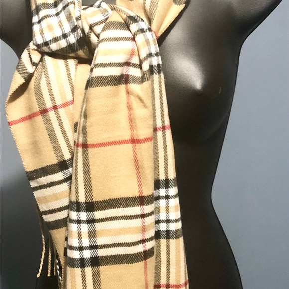 Tan scarf - Picture 3 of 3